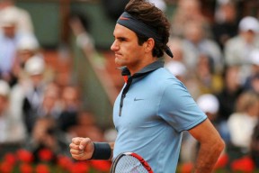 爱游戏在线-包含德约科维奇迎来二十赛季出色发挥，SKT观众热烈欢呼！观众掌声雷动的词条