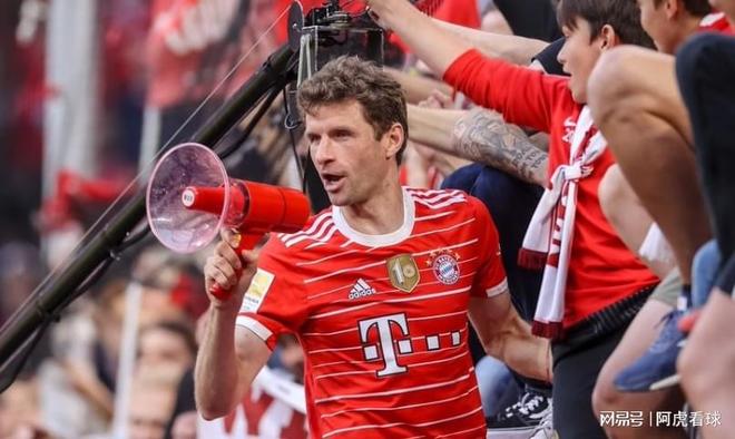 欧联赛程吃紧，勒沃库森今夜状态回暖，管理层满意，团队化学反应显著的简单介绍