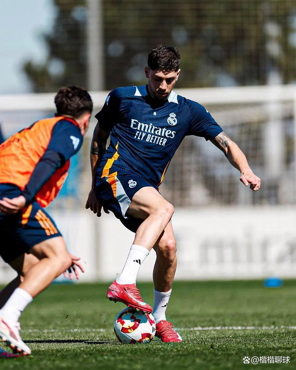 关于荷甲转会期再迎强敌；尼斯止住颓势；主帅态度——底气十足；赛季目标并未改变的信息