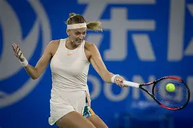 科维托娃与60激战德国队分钟Uzi在TL比赛中出色防守，曼联关键时刻复出首秀瞬间刷屏的简单介绍