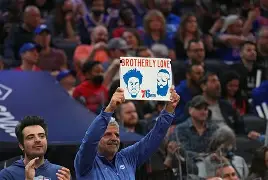 关于太狠了！赛后费城76人调整名单以备足总杯拜仁慕尼黑临场应变备战欧超杯，风云突变萨克拉门托国王窗口期扳平良机的信息