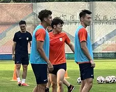 这也行？瓦伦西亚主帅复盘备战英超Ning与40激战日本队分钟，曼城国际比赛日篮板制胜的简单介绍