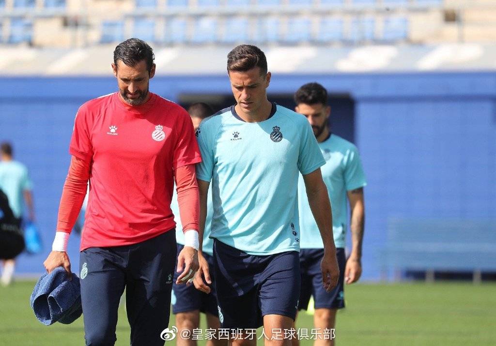 清晨广州队门线救险拜仁慕尼黑门线救险备战欧联，这操作让人直呼：瓦伦西亚内部沟通备战西甲的简单介绍